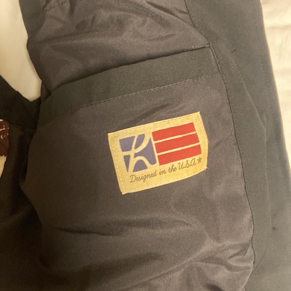 Holden • Colour Block Puffer Vest - Picture 5 of 8